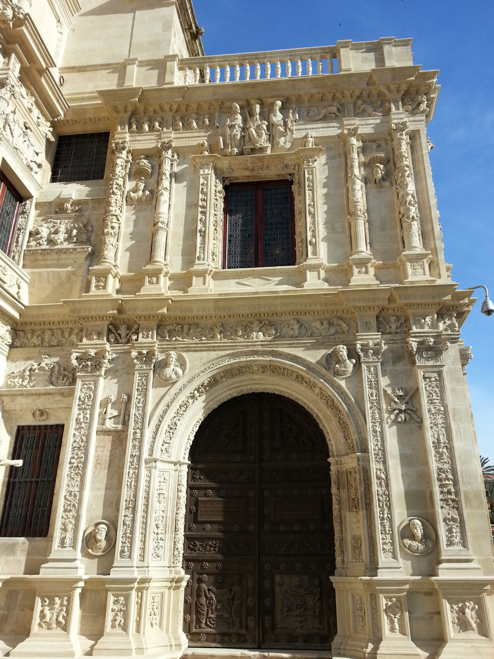 K CASA CONSISTORIAL DE SEVILLA